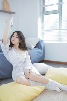 夫妻深夜观看高清完整免费